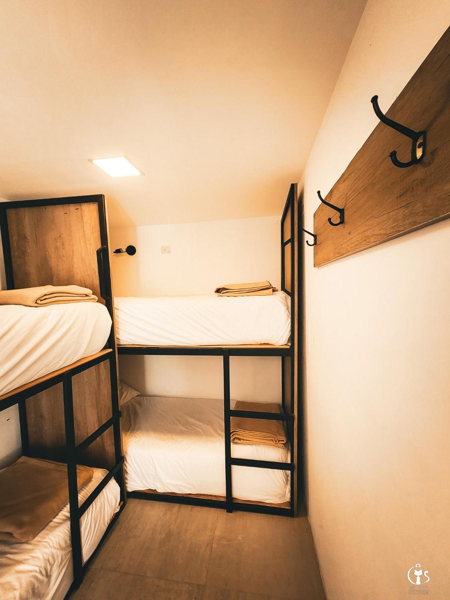Dormis Aca Hotel Esquel Bagian luar foto